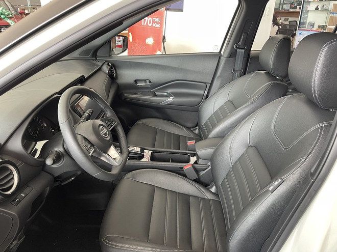 Loạt xe giảm giá trên dưới 200 triệu đồng tại Việt Nam: Phần lớn là SUV, nhiều phân khúc, có cả xe sang và phổ thông - Ảnh 3