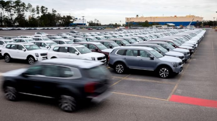 Vì sao nhiều bộ e ngại với đề xuất giảm phí trước bạ cho ô tô trong nước? - Ảnh 2