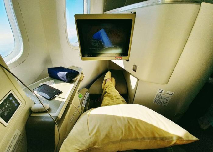 Sốc: Chỉ hơn 3 triệu/vé khứ hồi hạng thương gia bay Hà Nội - TP.HCM, dân tình đổ xô săn lùng nhưng hết quá nhanh - Ảnh 5