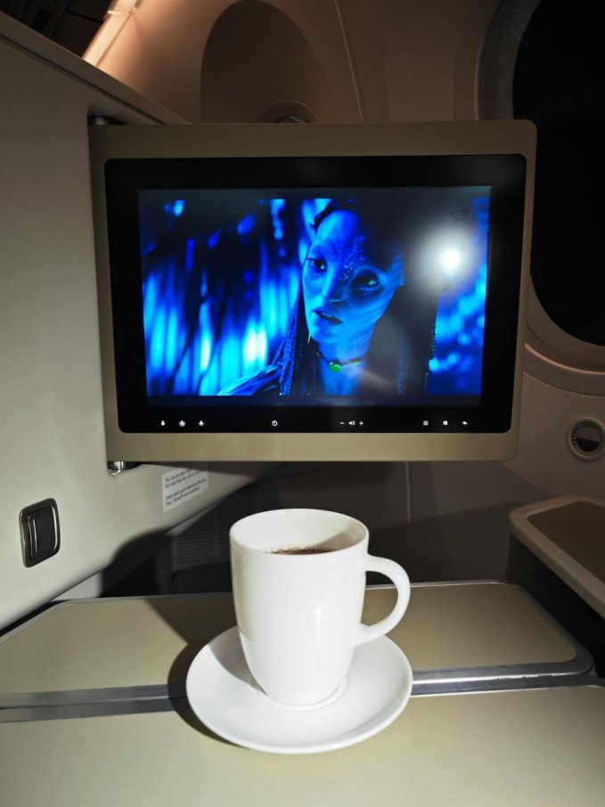 Sốc: Chỉ hơn 3 triệu/vé khứ hồi hạng thương gia bay Hà Nội - TP.HCM, dân tình đổ xô săn lùng nhưng hết quá nhanh - Ảnh 7