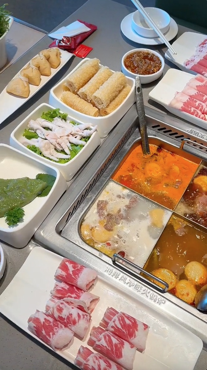 Xôn xao chi nhánh Haidilao có view "đẹp nhất Việt Nam": Ăn lẩu ngay cạnh bờ biển xanh ngắt - Ảnh 5