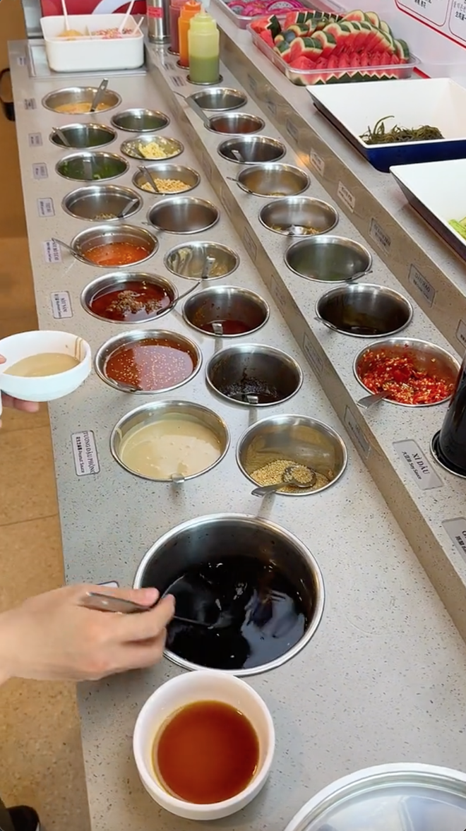 Xôn xao chi nhánh Haidilao có view "đẹp nhất Việt Nam": Ăn lẩu ngay cạnh bờ biển xanh ngắt - Ảnh 6