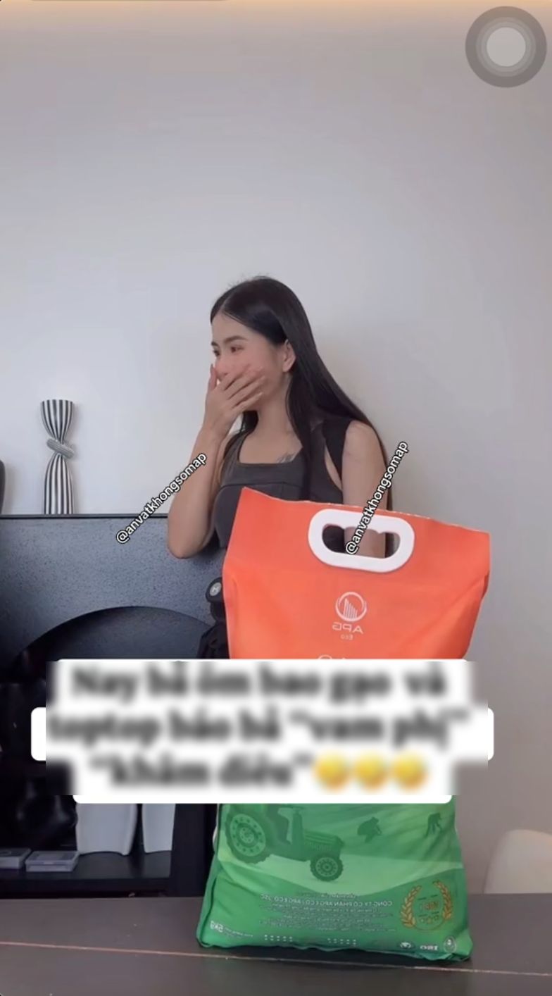 Hằng Du Mục mang gạo Việt lên livestream nhưng bị "đánh vi phạm", phản ứng của nữ TikToker mới gây bất ngờ - Ảnh 4