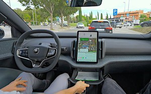 Buồn vì sự cố màn hình xanh khiến chuyến bay bị hủy? CEO CrowdStrike còn 'đau' hơn khi phải bỏ đua xe để 'OT' cặm cụi sửa lỗi - Ảnh 7