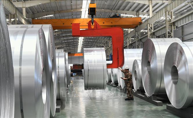 Nhập khẩu HRC tiếp tục tăng, thép Việt chờ 'giải cứu' - Ảnh 1