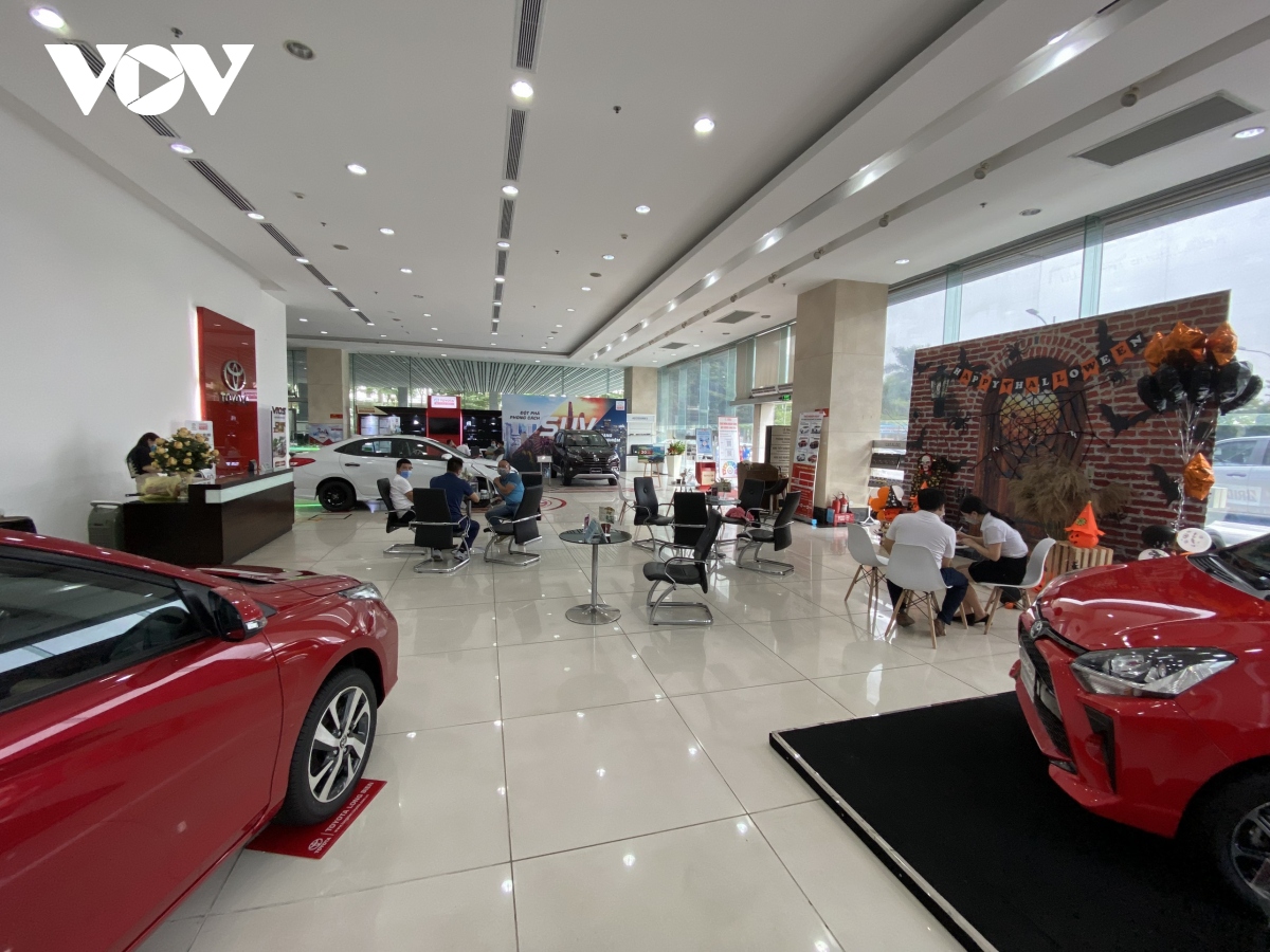 Đề xuất không giảm lệ phí trước bạ ô tô, doanh số cuối năm đi đâu về đâu? - Ảnh 2