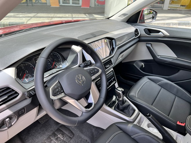 Loạt xe giảm giá trên dưới 200 triệu đồng tại Việt Nam: Phần lớn là SUV, nhiều phân khúc, có cả xe sang và phổ thông - Ảnh 9