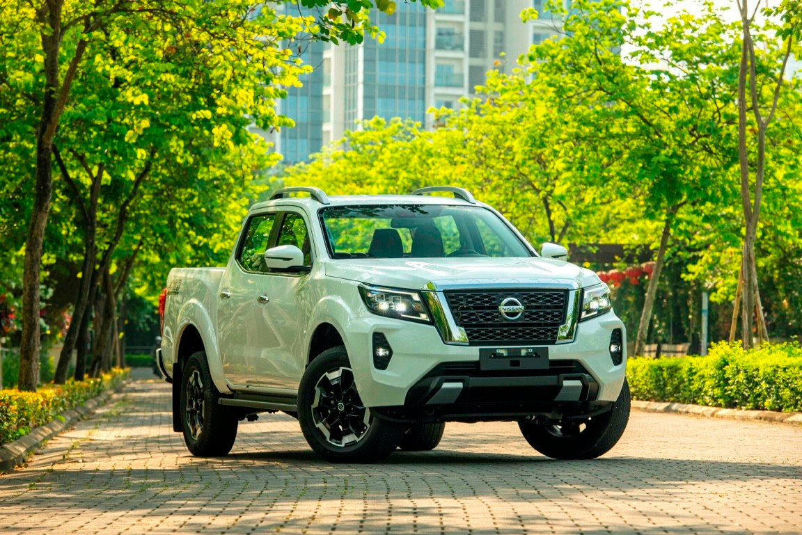 ‘Kỳ phùng địch thủ’ của Ford Ranger bất ngờ giảm đậm gần 200 triệu đồng - Ảnh 2