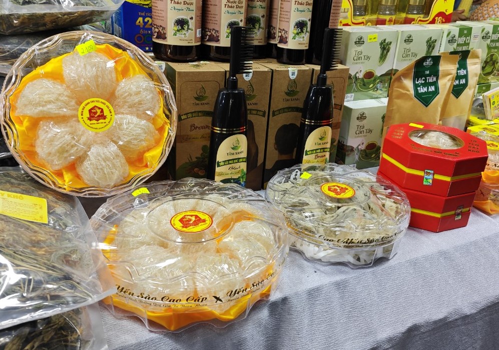 Ngành yến sào còn xa giấc mơ “tỉ USD” - Ảnh 2