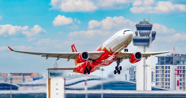 Vietjet tăng trưởng doanh thu 15% trong sáu tháng đầu năm 2024