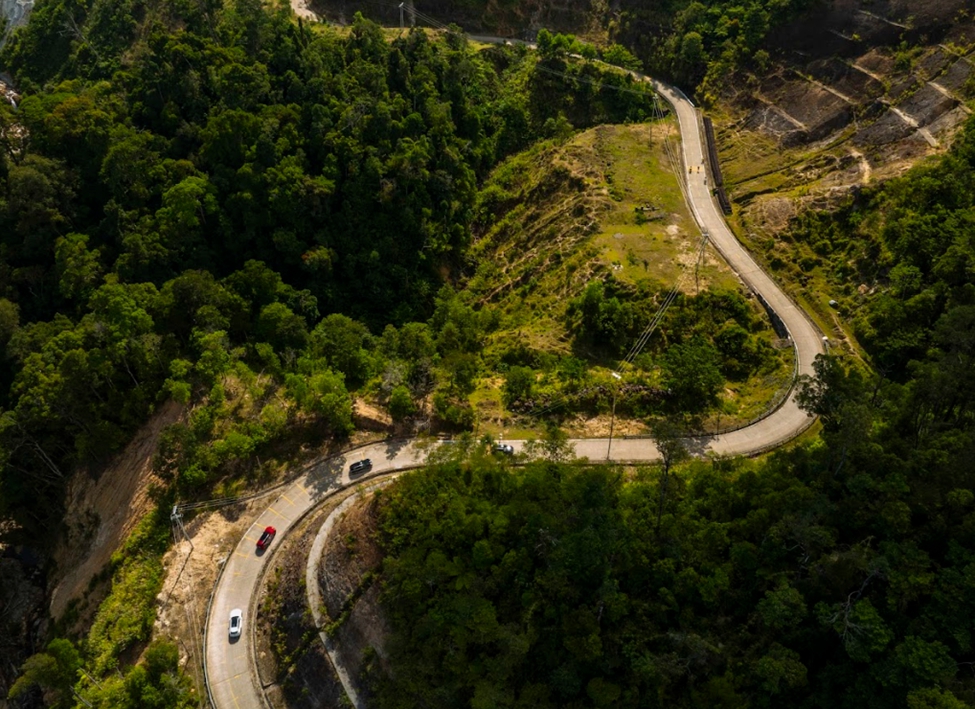 600 km chinh phục cung đường rừng và biển cùng 12 chiếc Mercedes-Benz - Ảnh 1