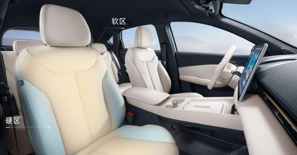 Anh em với xe điện mini sắp về Việt Nam lộ thông số: ngang cỡ Mazda CX-5, tiêu thụ nhiên liệu chưa đến 5 lít/100 km - Ảnh 5