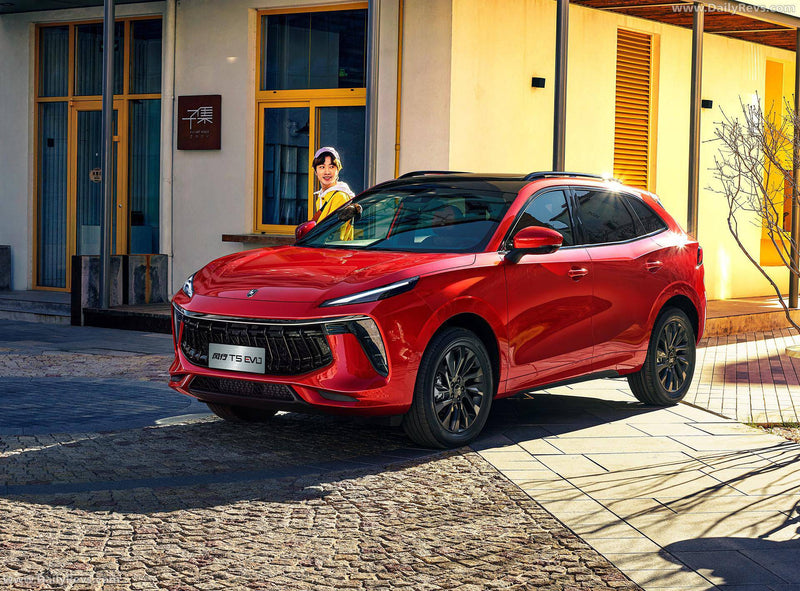 Mẫu xe Trung Quốc gây tò mò trên đường phố Việt Nam: Thì ra đã từng bán giá "sập sàn" rồi mất hút - Ảnh 8