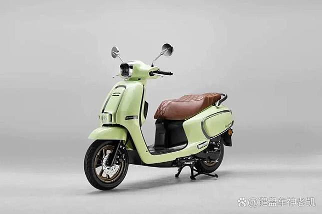 Tham vọng cạnh tranh Vespa, Suzuki trình làng xe ga mới thiết kế cực đẹp, giá tương đương 28 triệu đồng - Ảnh 2