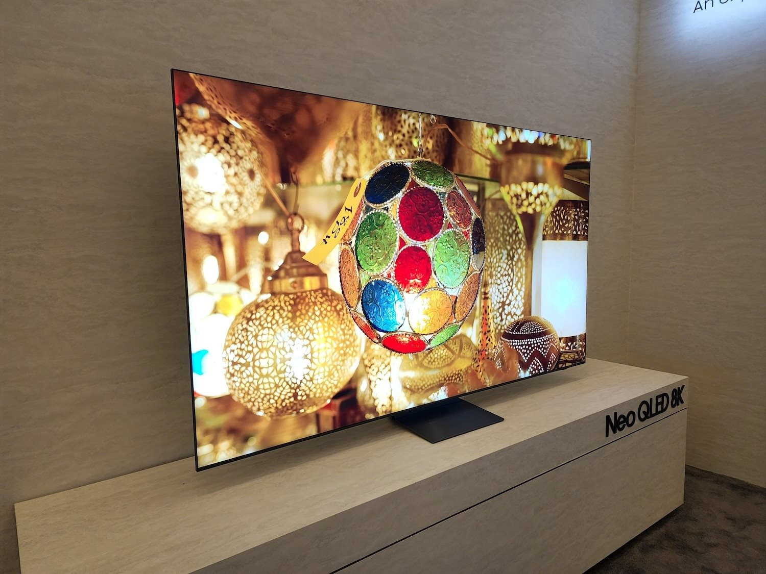 Đứng top 1 thị trường thì làm gì để tốt hơn nữa? Đây là cách Samsung nâng tầm các mẫu TV để 'chiều tới bến' khách Việt - Ảnh 1