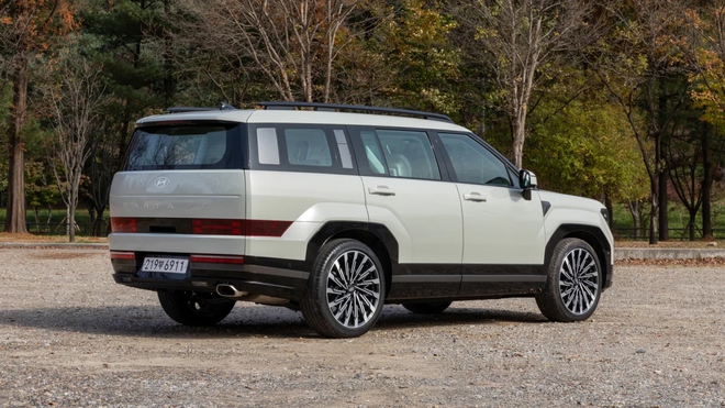 Hyundai Santa Fe 2024 nhận cọc tại đại lý: Dễ ra mắt tháng sau, bỏ máy dầu, thêm xăng turbo đấu Sorento, CX-8 - Ảnh 3