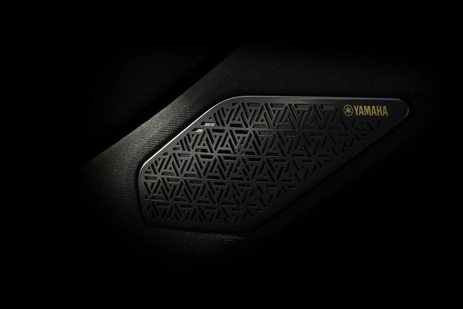 Mitsubishi Outlander 2025 tiếp tục lộ ảnh: Nhiều nâng cấp, động cơ hybrid mạnh hơn bản đang bán ở Việt Nam, màn hình to hơn mượn từ Nissan X-Trail - Ảnh 4