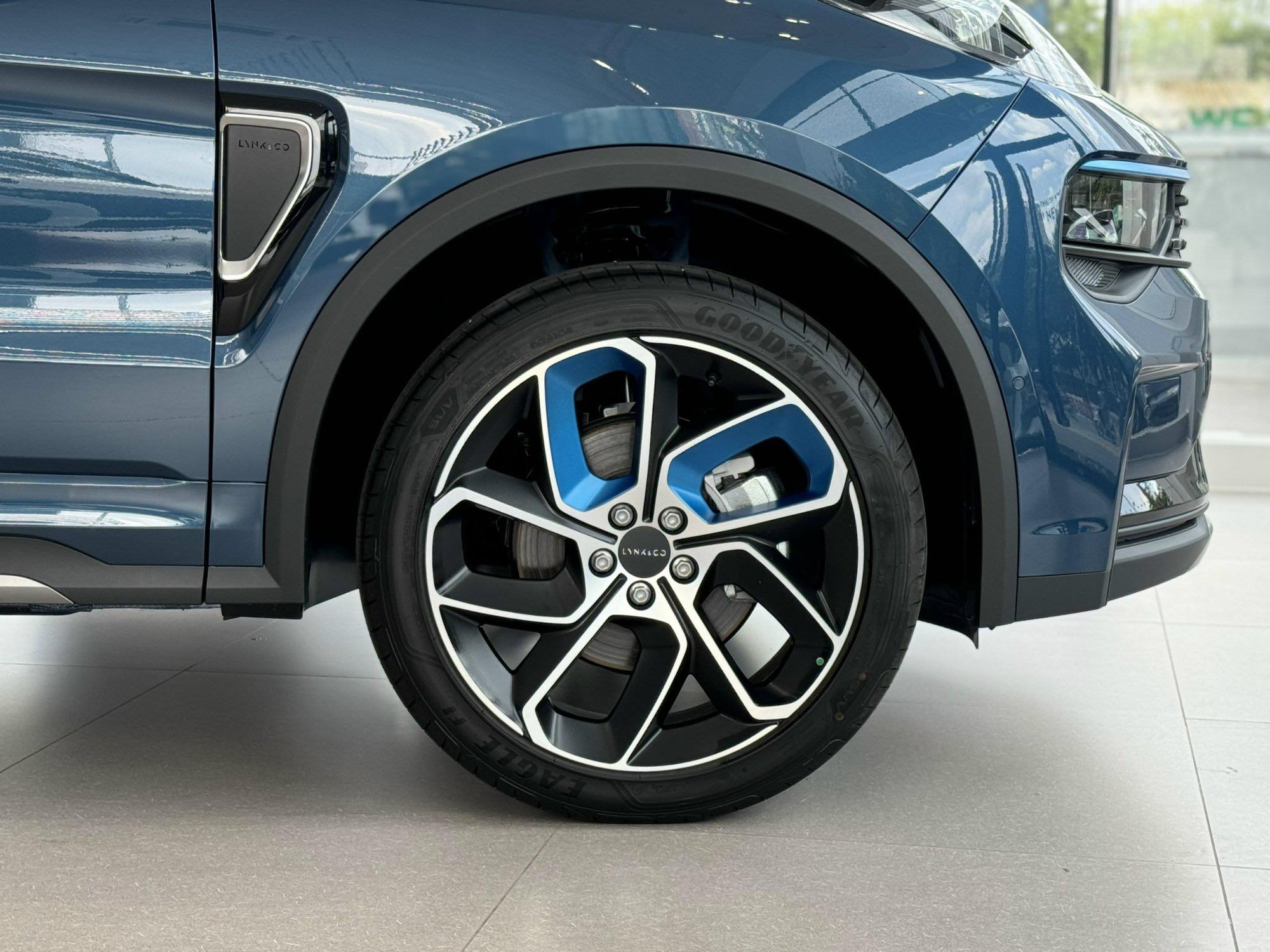 Lynk & Co 01 bản 'full option' giá 1,1 tỷ về đại lý: Thêm nhiều công nghệ an toàn đấu CX-5, CR-V - Ảnh 6