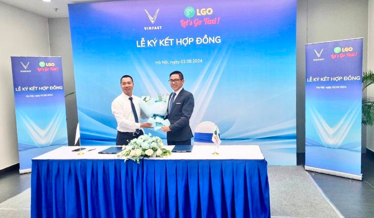 Xe điện mini của tỷ phú Phạm Nhật Vượng có thêm khách sộp: Chốt đơn 600 chiếc để chạy dịch vụ - Ảnh 2