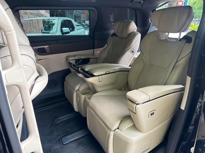 Rao Toyota Alphard chạy 20.000km giá gần 5 tỷ đắt hơn niêm yết mới, người bán cho biết: ‘Đây là chiếc duy nhất thị trường’ - Ảnh 7