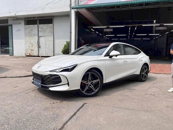MG7 lộ 2 phiên bản, về đại lý trước ngày ra mắt Việt Nam: Mâm khác biệt, dễ có 2 động cơ cạnh tranh Mazda6 - Ảnh 5