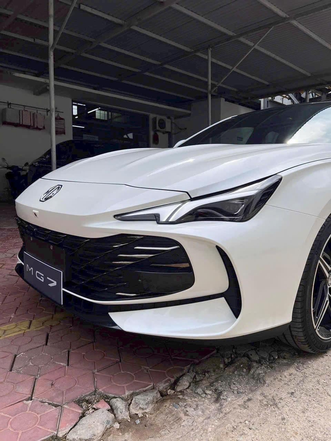 MG7 lộ 2 phiên bản, về đại lý trước ngày ra mắt Việt Nam: Mâm khác biệt, dễ có 2 động cơ cạnh tranh Mazda6 - Ảnh 6