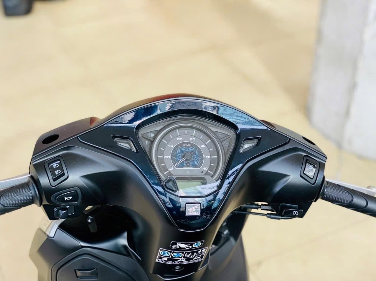 Honda LEAD 2025 chính thức về đại lý: Thiết kế ấn tượng, có thêm phanh ABS, nâng cấp loạt trang bị - Ảnh 4