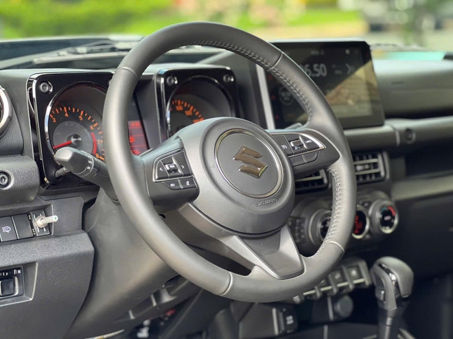 Suzuki Jimny mới lăn bánh 500km rao bán 1,4 tỷ đồng: Đắt gấp rưỡi xe mới, người bán cho biết riêng tiền độ hết 500 triệu - Ảnh 9