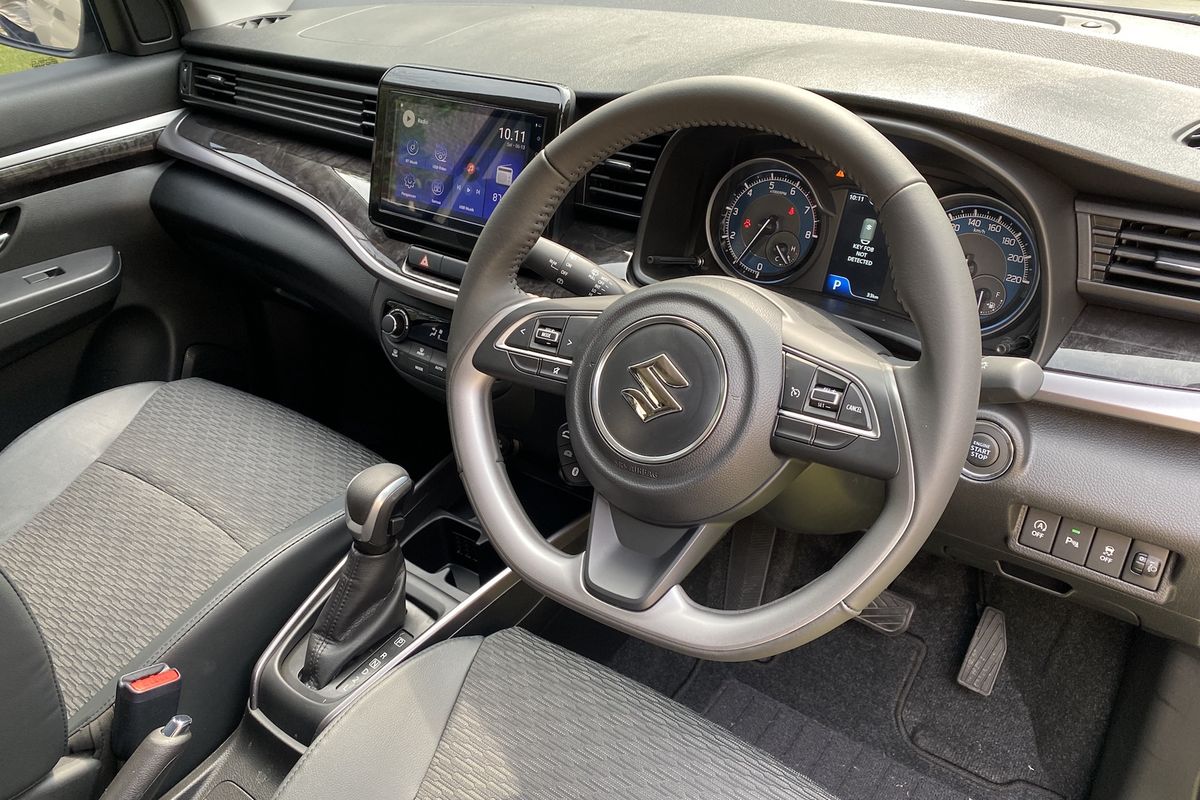 Suzuki XL7 hybrid lộ diện trước ngày ra mắt Việt Nam: Màu mới, dễ thêm ga tự động, CarPlay không dây, cạnh tranh Xpander - Ảnh 4