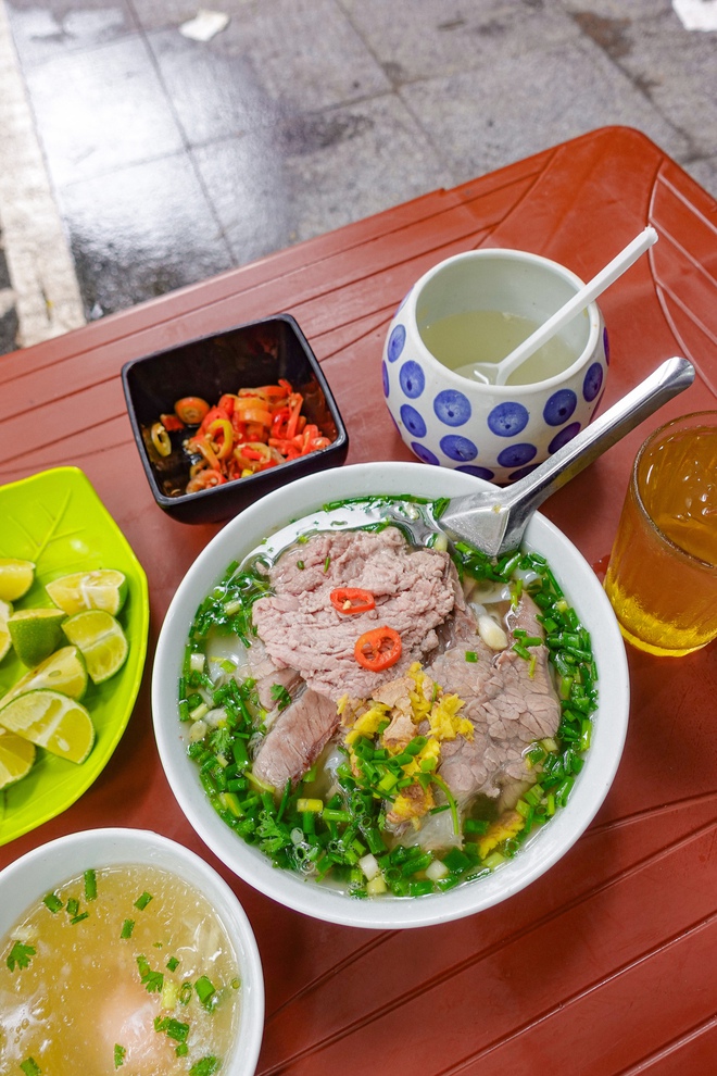 Hàng phở Nam Định bán 600 bát/ngày: Nhà 4 đời làm nghề, tồn tại ở Hà Nội nhưng vẫn giữ nét phở Cồ - Ảnh 4