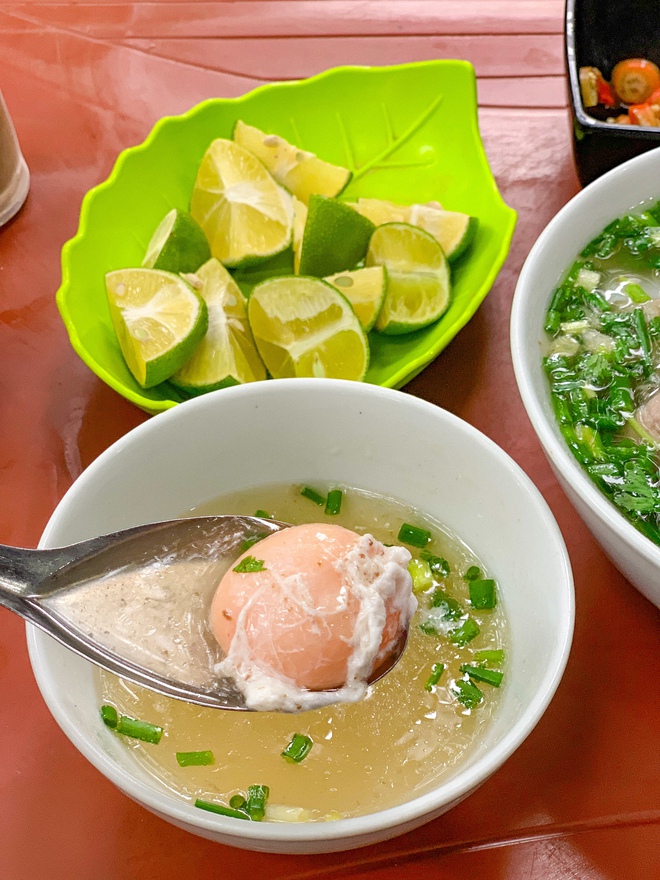 Hàng phở Nam Định bán 600 bát/ngày: Nhà 4 đời làm nghề, tồn tại ở Hà Nội nhưng vẫn giữ nét phở Cồ - Ảnh 21