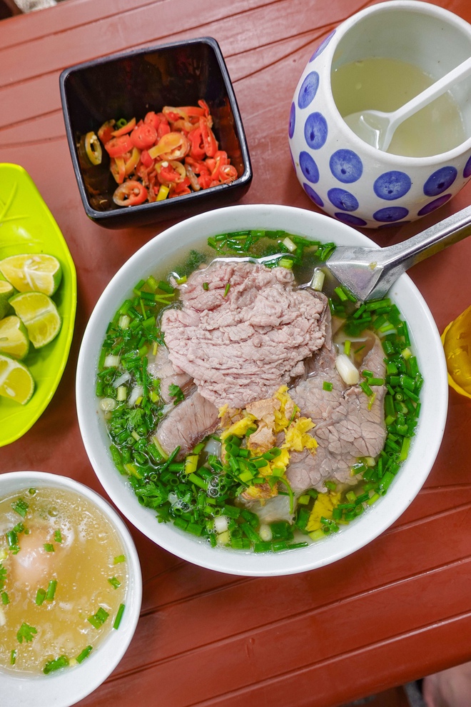 Hàng phở Nam Định bán 600 bát/ngày: Nhà 4 đời làm nghề, tồn tại ở Hà Nội nhưng vẫn giữ nét phở Cồ - Ảnh 3
