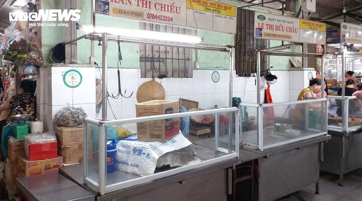 Tiểu thương bán thịt heo ở Đà Nẵng than trời vì ế - Ảnh 2