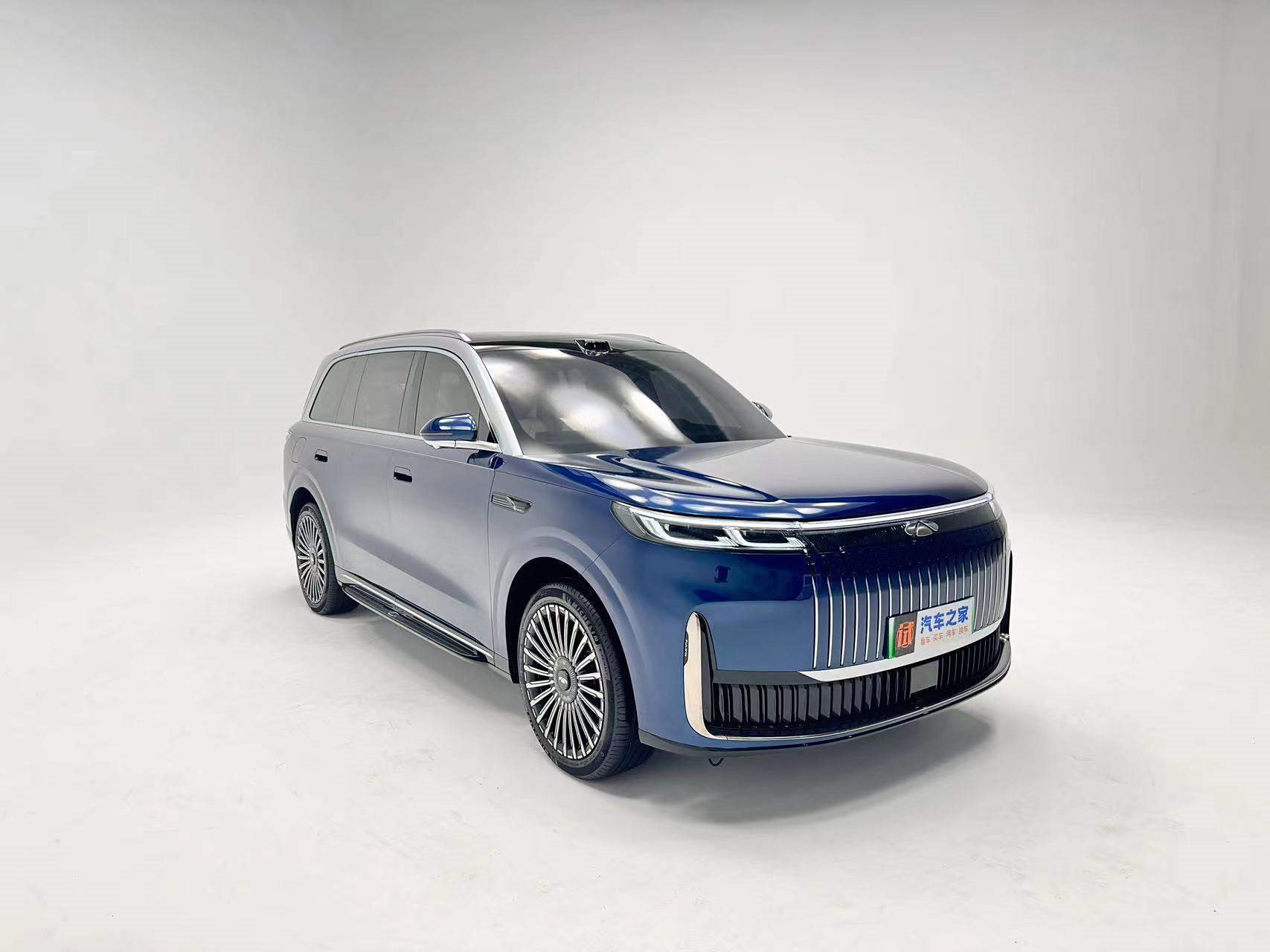 Hãng xe xây nhà máy 20.000 tỷ tại Việt Nam trình làng SUV mới: bản sao Range Rover, phạm vi di chuyển 1.400 km - Ảnh 1