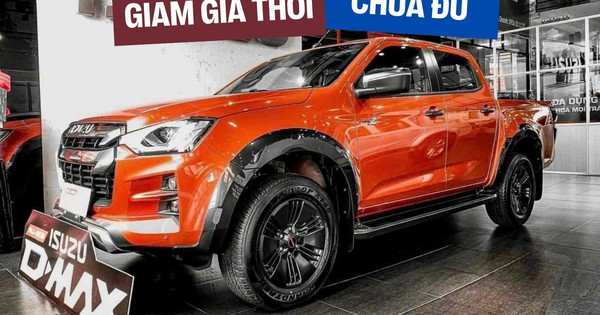 Nhiều xe bán ít giảm giá xả hàng tồn: Có mẫu giảm tới hàng trăm triệu, có mẫu giá xuống tiệm cận xe máy