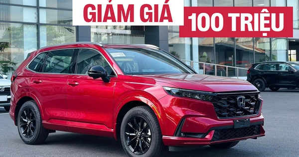 Honda CR-V giảm giá đến 100 triệu tại đại lý: Bản ‘base’ còn từ 1 tỷ đồng, vẫn đắt hơn CX-5 bản cao cấp nhất