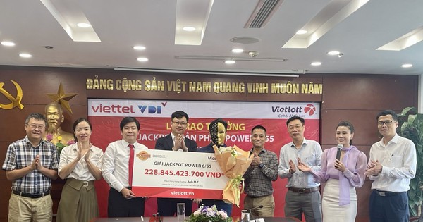 Mua Vietlott cầu may, nam thanh niên trúng gần 229 tỷ đồng