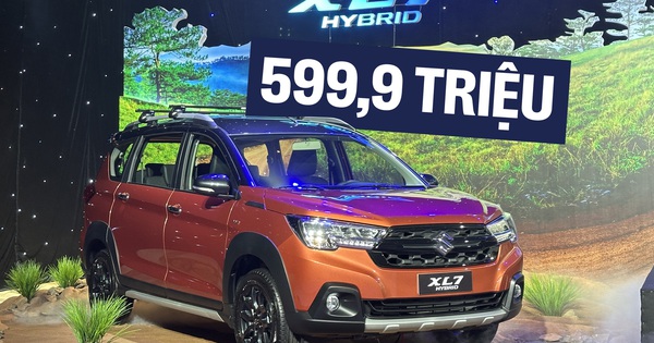 Suzuki XL7 hybrid ra mắt Việt Nam: Giá gần 600 triệu, có ga tự động, CarPlay không dây và nhiều điểm mới đấu Xpander Cross, Stargazer X