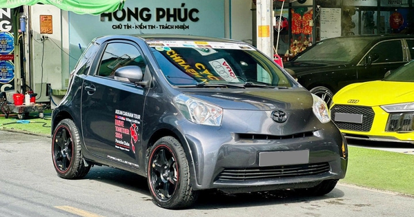 Rao Toyota iQ giá ngang Hyundai Accent đời mới, người bán thẳng thắn chia sẻ: Mua cho gia đình sẽ rất 'bực mình'