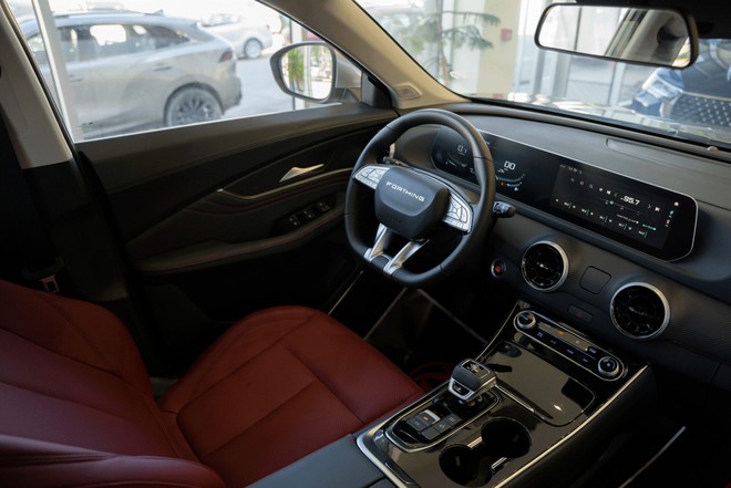 Mẫu xe Trung Quốc gây tò mò trên đường phố Việt Nam: Thì ra đã từng bán giá "sập sàn" rồi mất hút - Ảnh 4