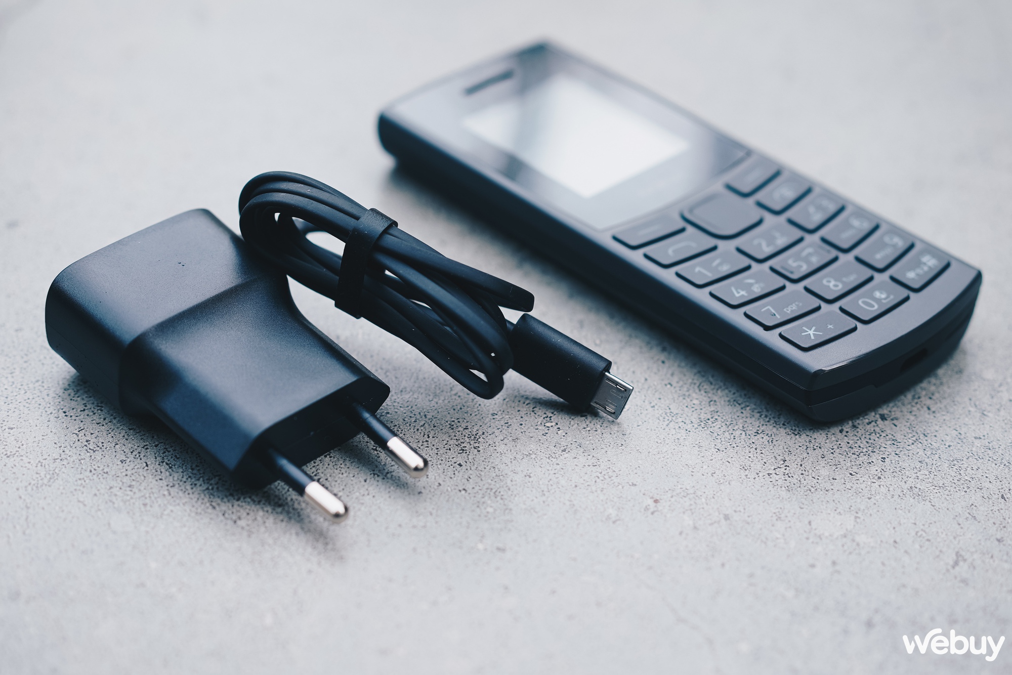 Đánh giá Nokia 105 4G Pro - điện thoại "cục gạch" bán chạy nhất tại Việt Nam: Vào được Facebook, có cả Bluetooth... nhưng để làm gì? - Ảnh 2