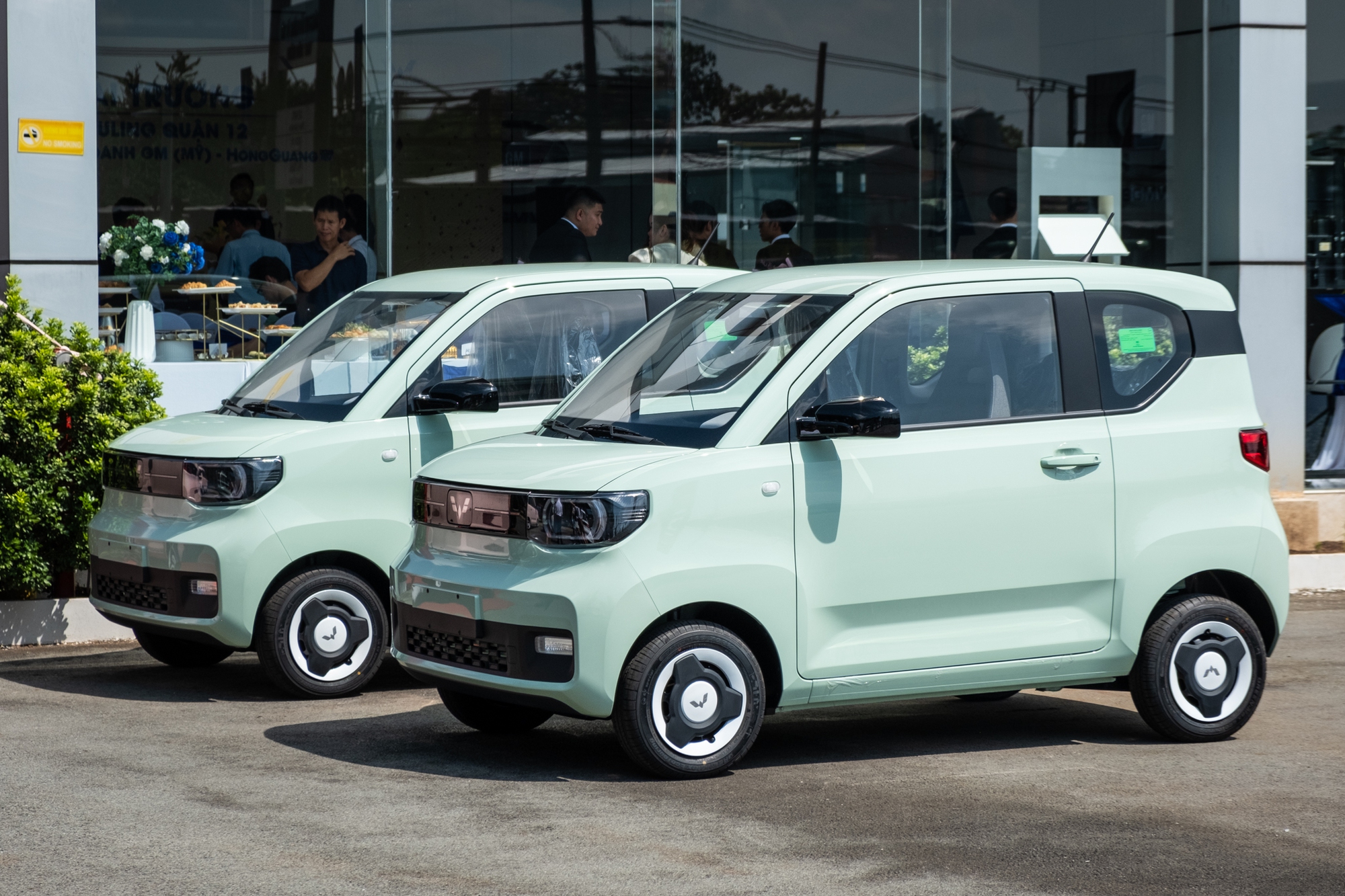 Wuling Mini EV giảm giá gần 60 triệu tại đại lý: Bản chạy 170km/sạc còn 197 triệu đồng, bản 'base' đã dọn kho hết hàng - Ảnh 2