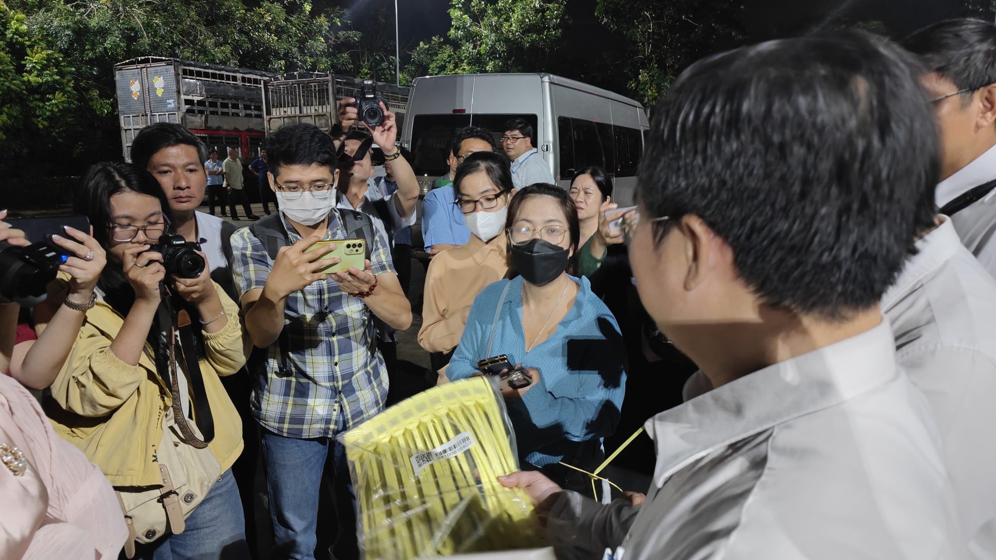 TP HCM: Phát hiện nhiều lỗ hổng nghiêm trọng trong truy xuất nguồn gốc heo và buôn bán tự phát - Ảnh 4