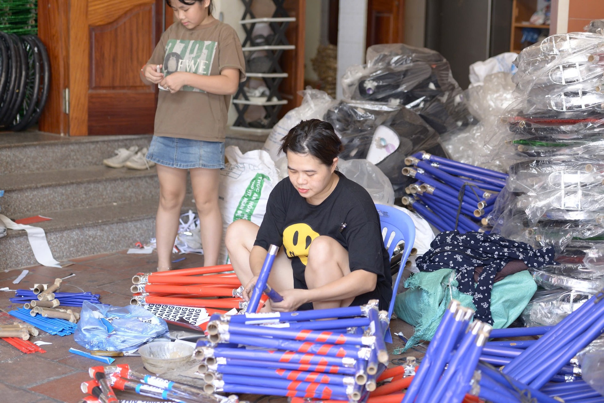 Biệt thự, xe sang cho người cõi âm lên kệ phục vụ Rằm tháng 7 - Ảnh 16