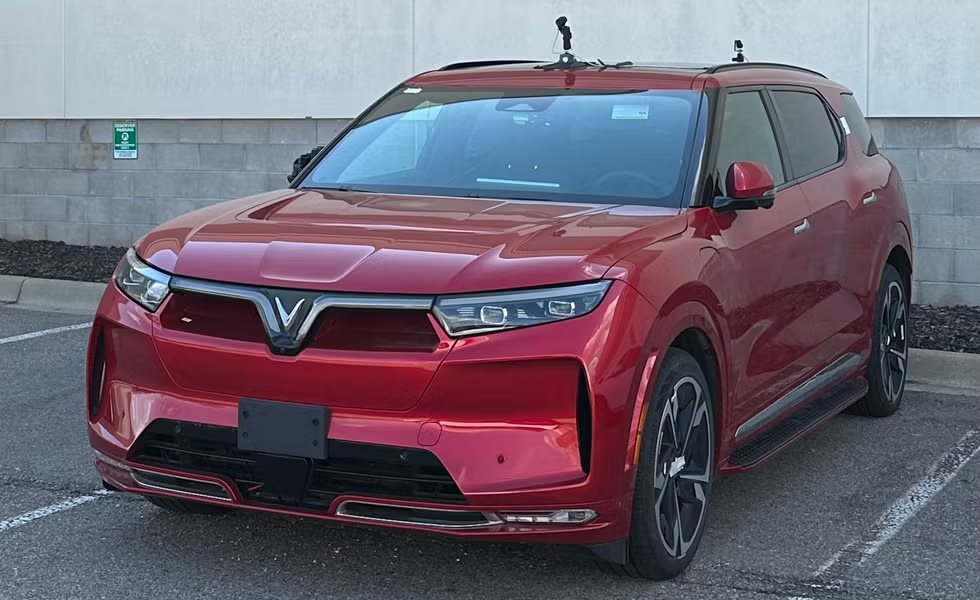 SUV điện VF 9 của tỷ phú Phạm Nhật Vượng sắp lăn bánh tại Mỹ? - Ảnh 2