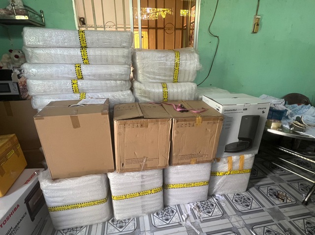 Liên tục mua hàng để được hoàn tiền, người đàn ông ở TP HCM bị lừa mất hơn 2,6 tỉ đồng - Ảnh 2