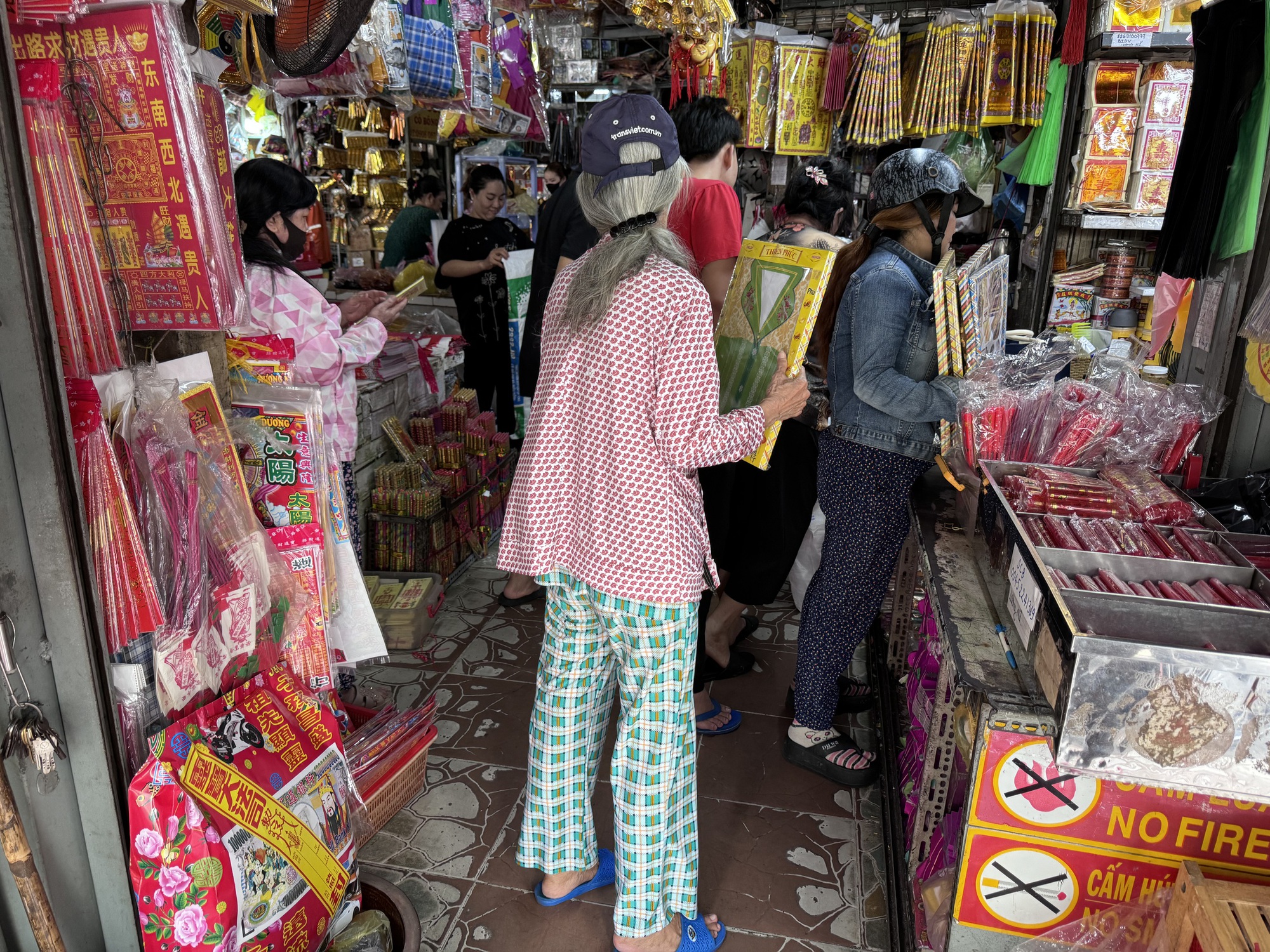 Diễn biến lạ trên thị trường vàng mã sau rằm tháng 7 - Ảnh 2