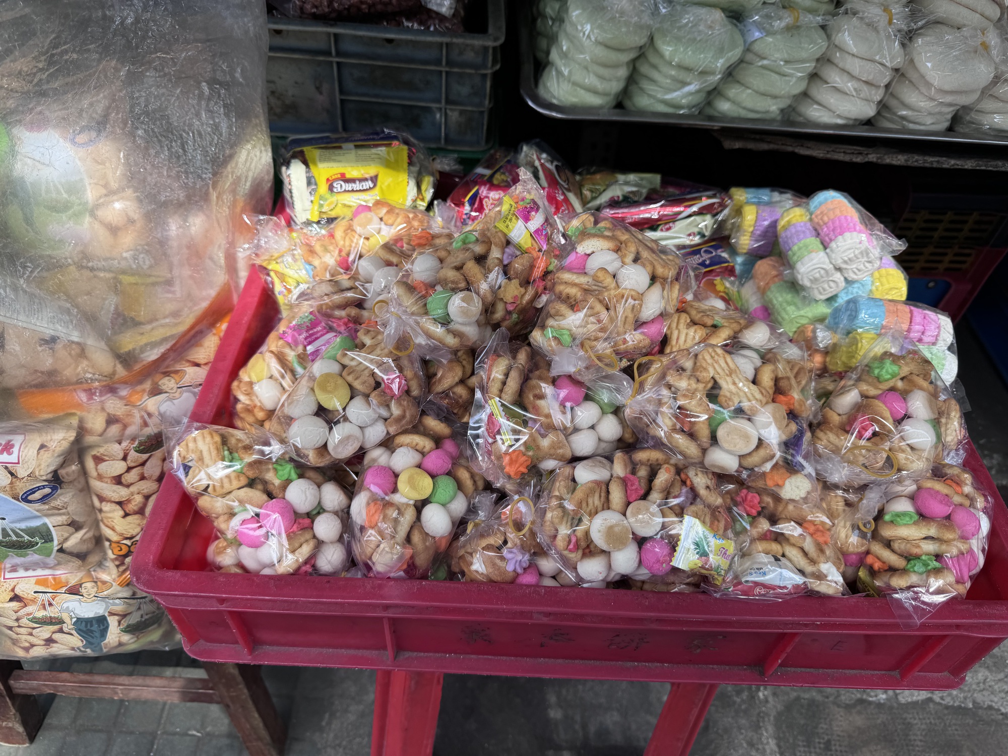 Diễn biến lạ trên thị trường vàng mã sau rằm tháng 7 - Ảnh 4