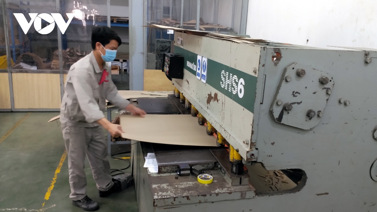 Giá điện sản xuất có lúc bằng 52% giá bình quân, doanh nghiệp thờ ơ với tiết kiệm điện - Ảnh 2