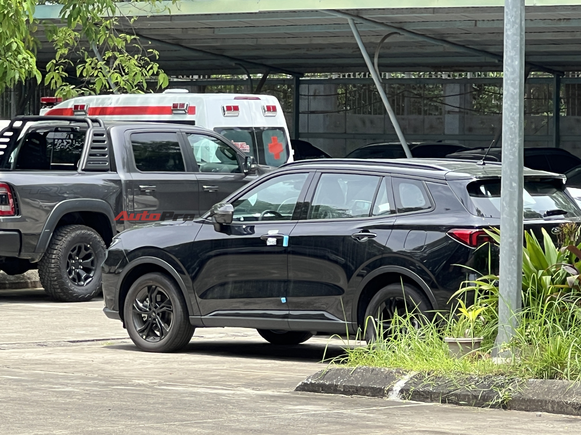 Lộ Ford Territory phối màu khác biệt tại Việt Nam: Trông thể thao hơn, dễ là bản Sport sắp ra mắt - Ảnh 1